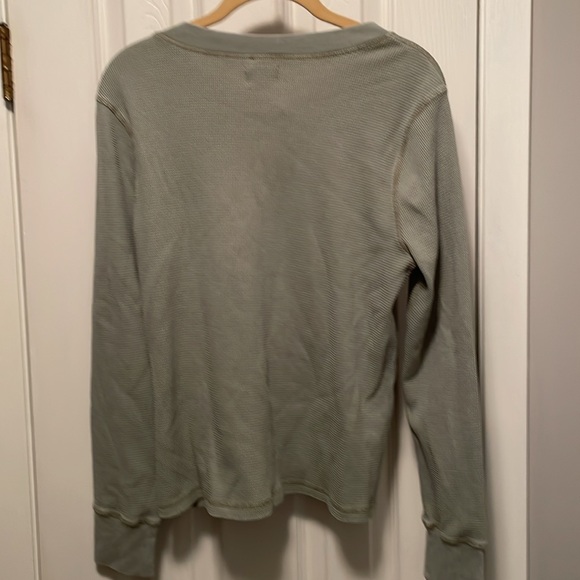 2 Outdoor Bass Women’s Tops in Size
Large. One wash out black and mint green - Picture 9 of 9